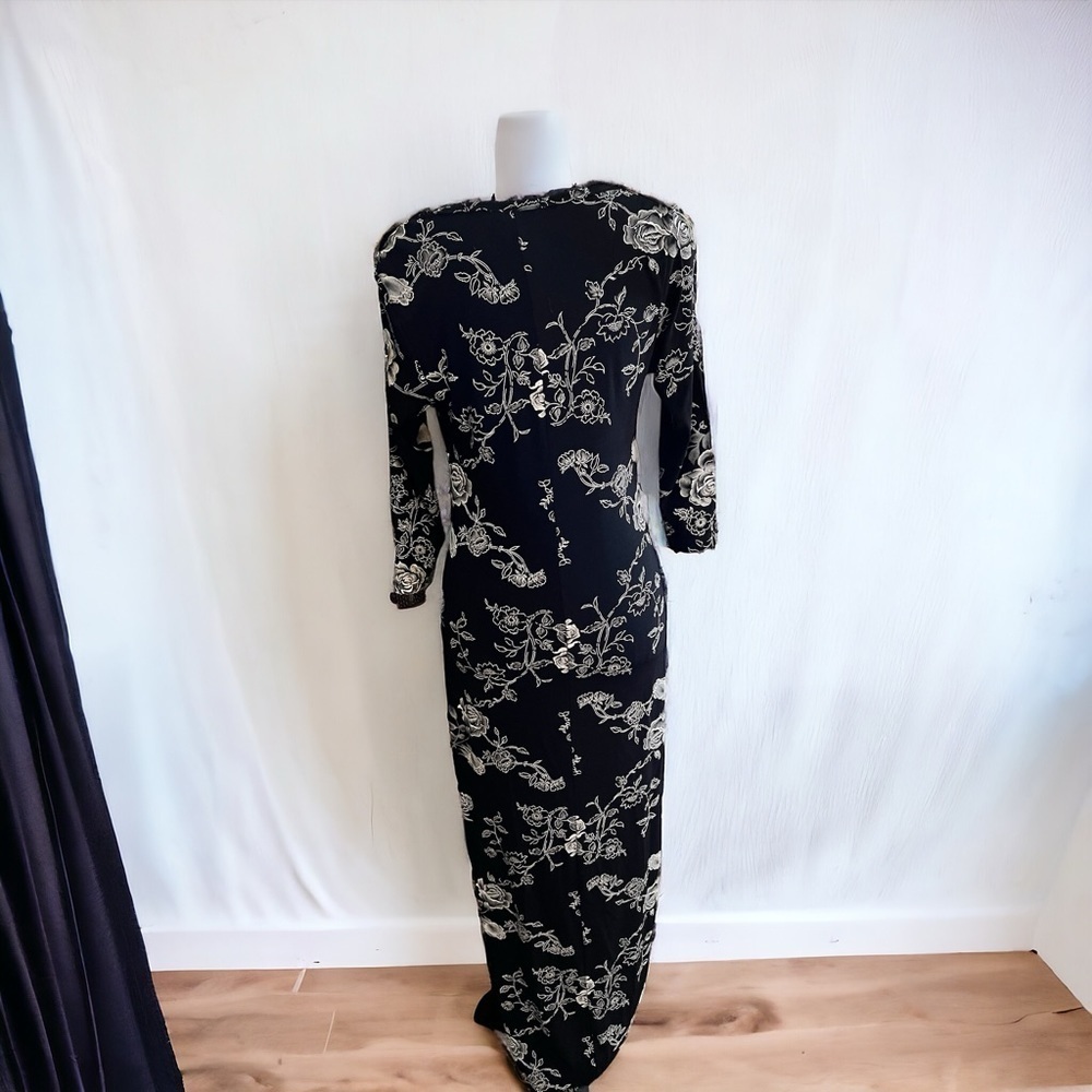 Black Market Floral Maxi Dress - Picture 4 of 6